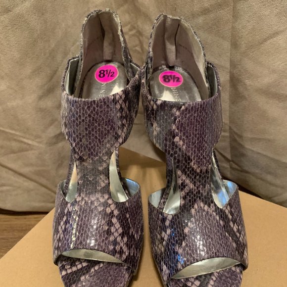 Nine West Snakeprint Heels - Picture 4 of 4